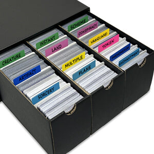 Fageverld trading card storage box with card dividers, 8 count